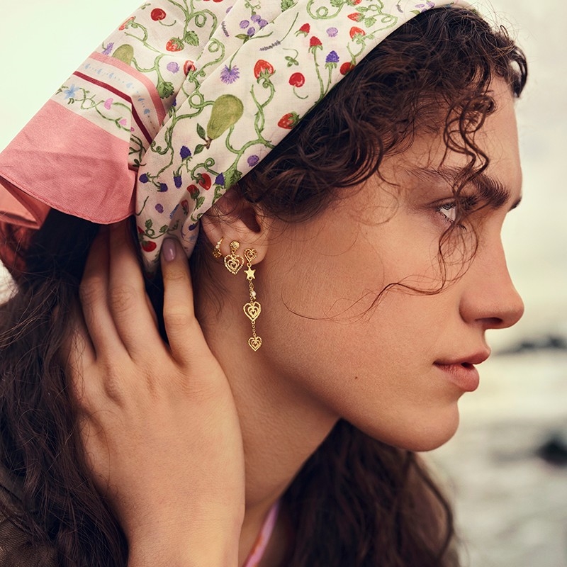 Maanesten øreringe Maanesten øreringe